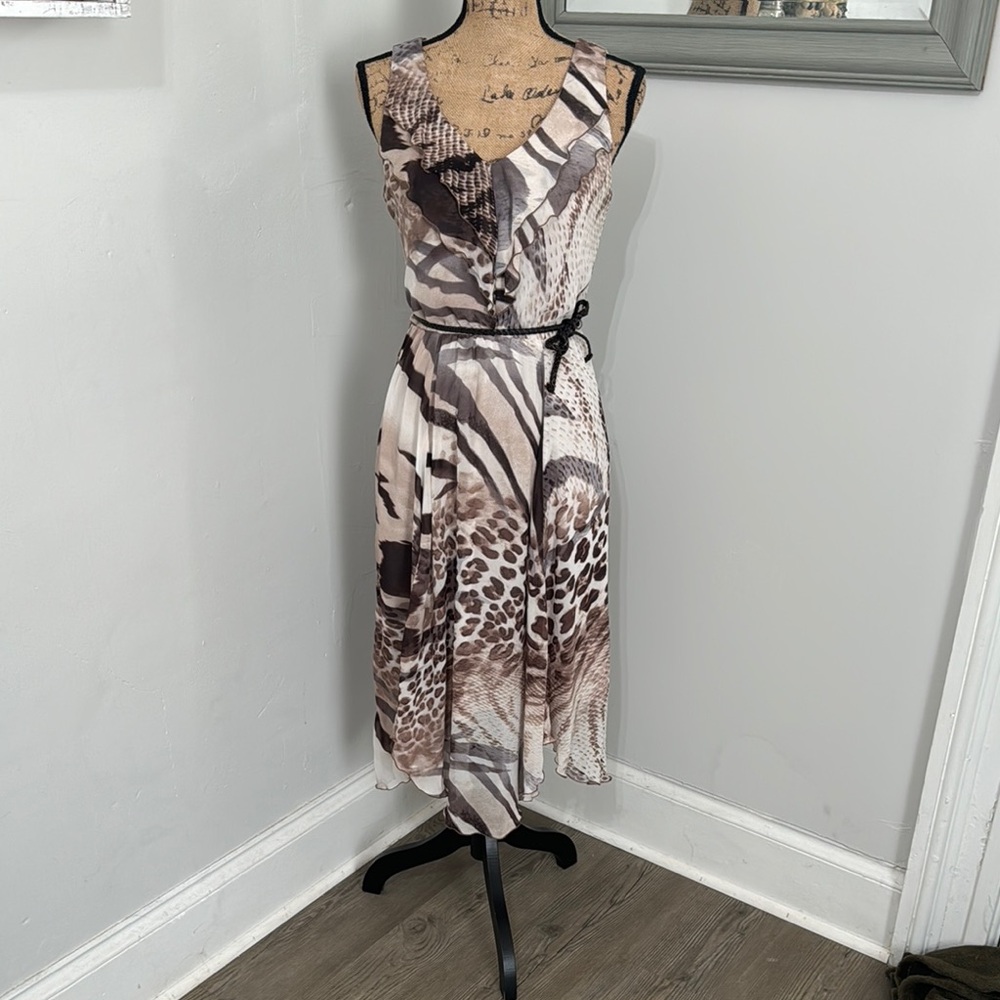 Elegant Animal Print Sleeveless Belted Dress